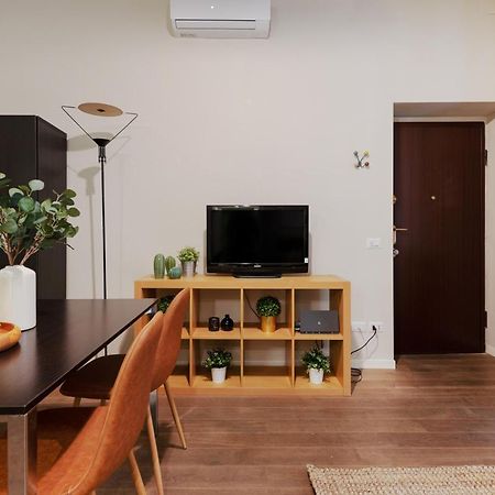 New & Cozy Apt In Porta Romana Milano Esterno foto